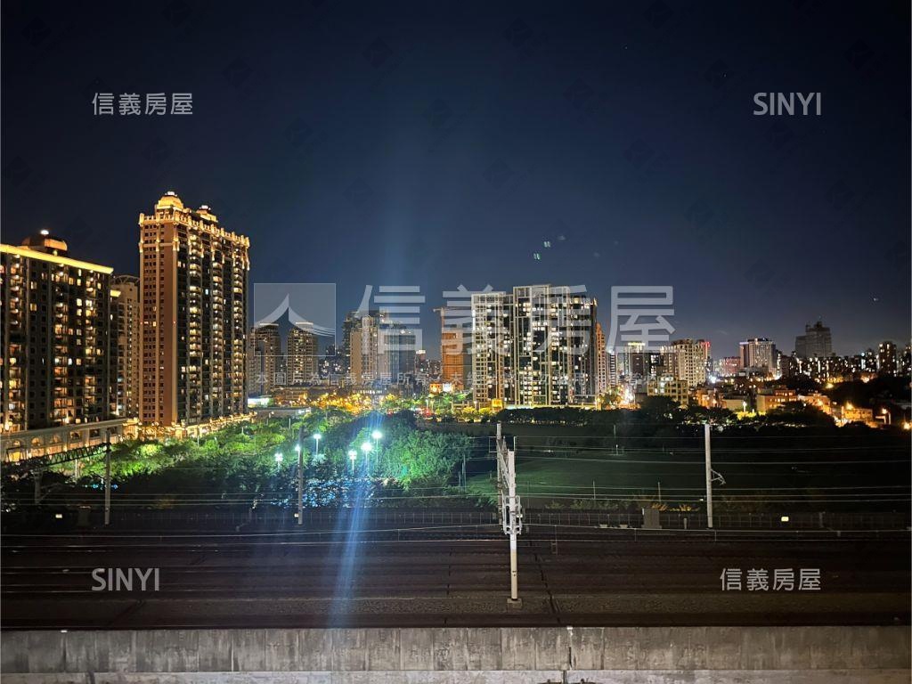 高鐵合新璞遇高樓視野三房房屋室內格局與周邊環境