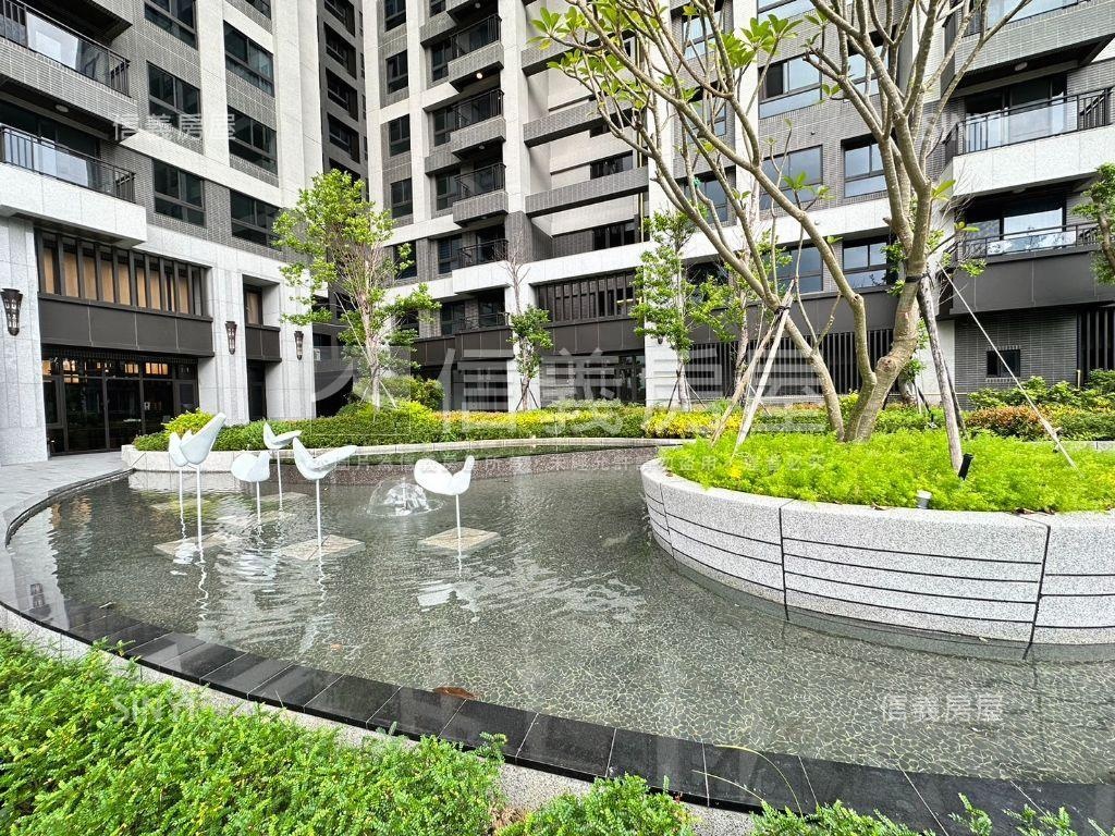 高鐵合新璞遇高樓視野三房房屋室內格局與周邊環境