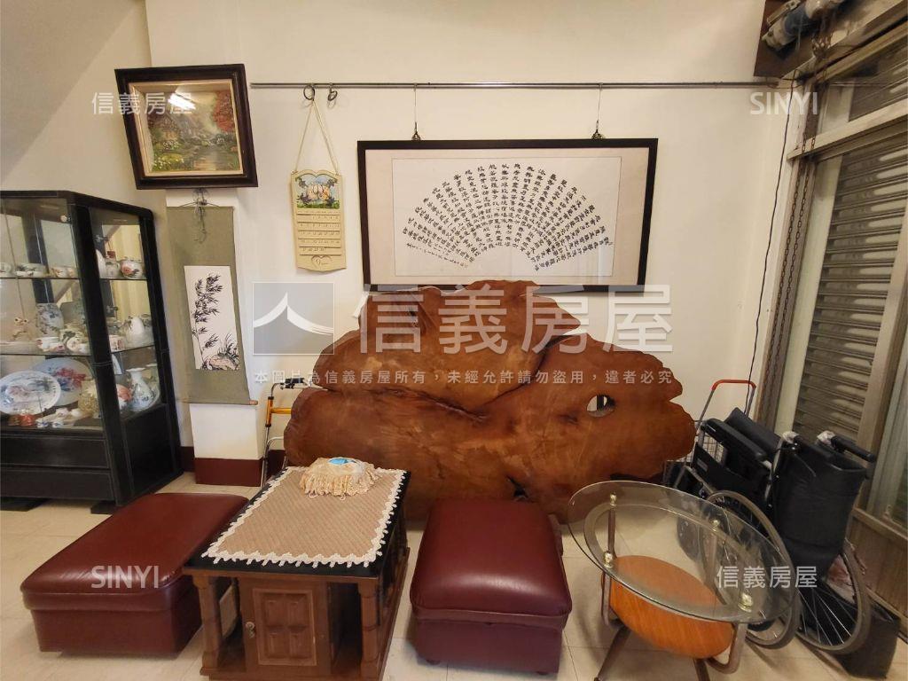 陽明長順街騎樓透天房屋室內格局與周邊環境