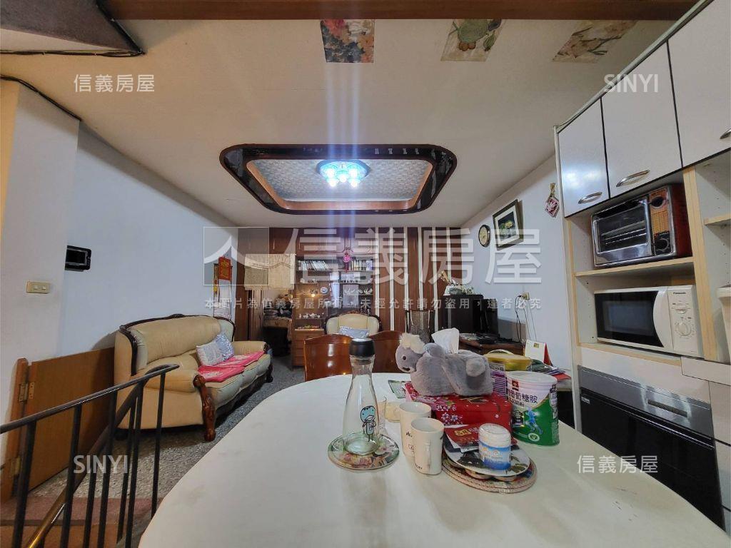 陽明長順街騎樓透天房屋室內格局與周邊環境