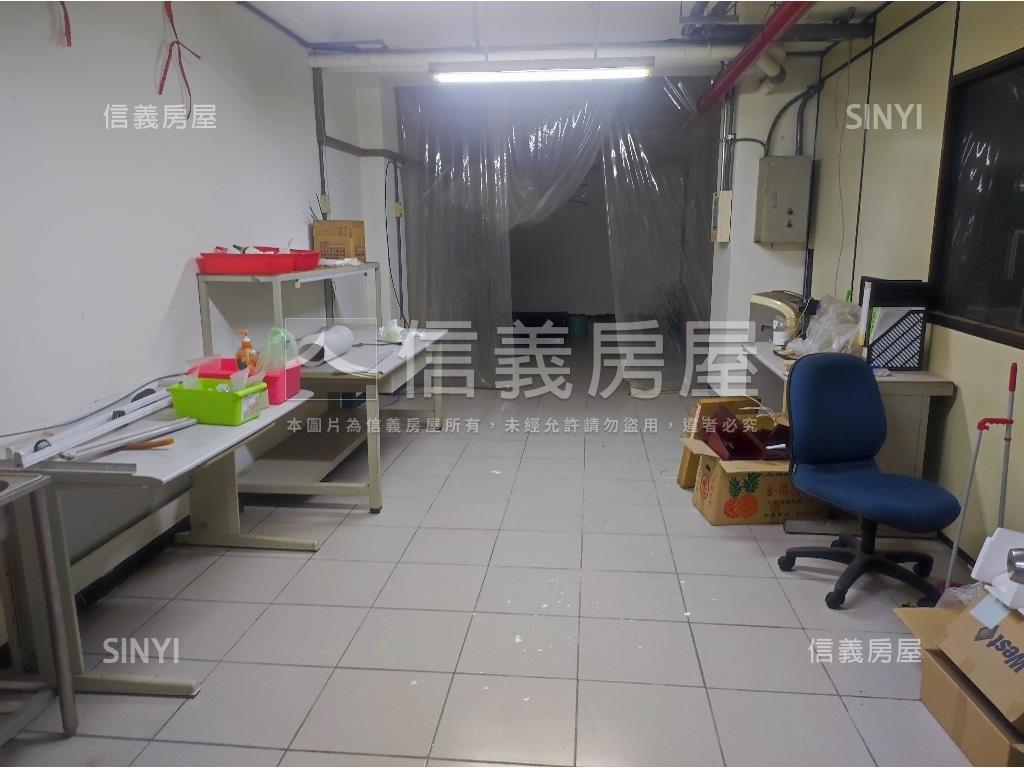 近省道乙工廠辦房屋室內格局與周邊環境