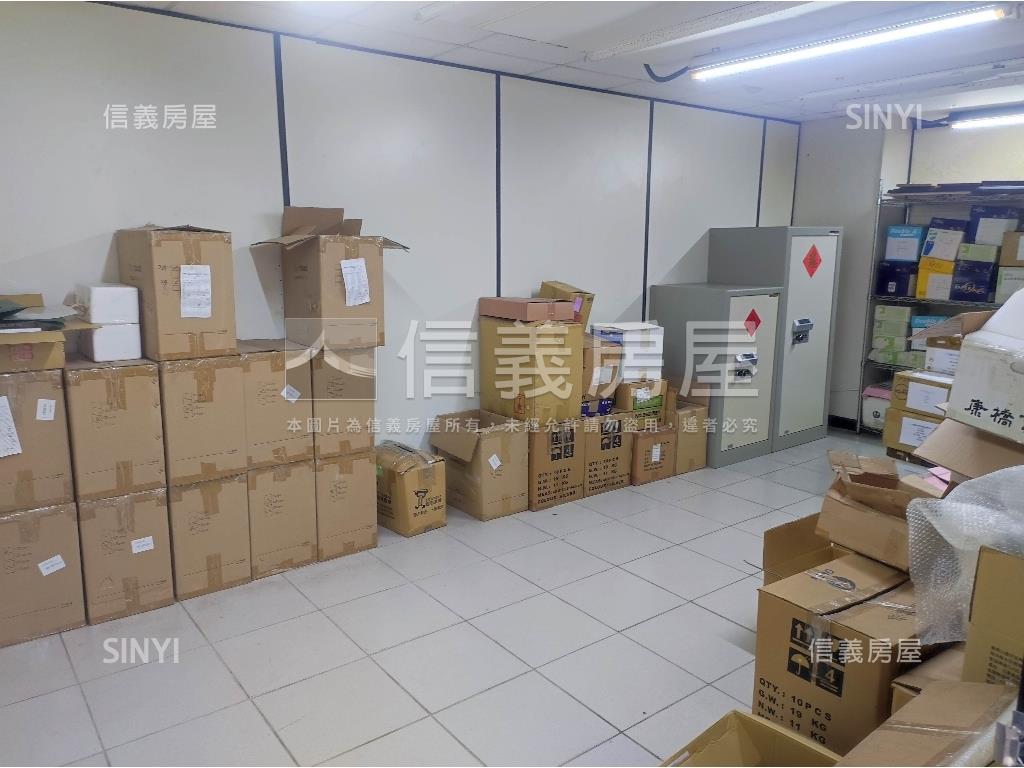 近省道乙工廠辦房屋室內格局與周邊環境