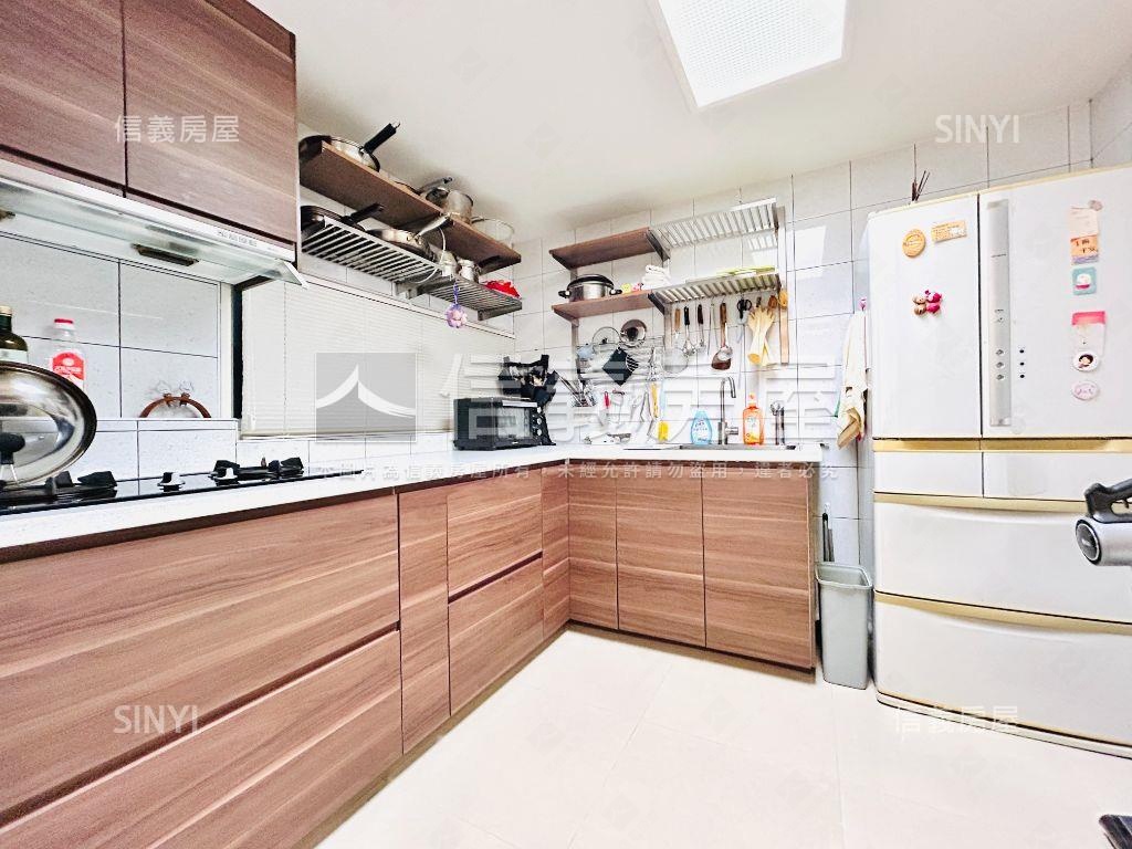 昇陽翡翠優質三房房屋室內格局與周邊環境