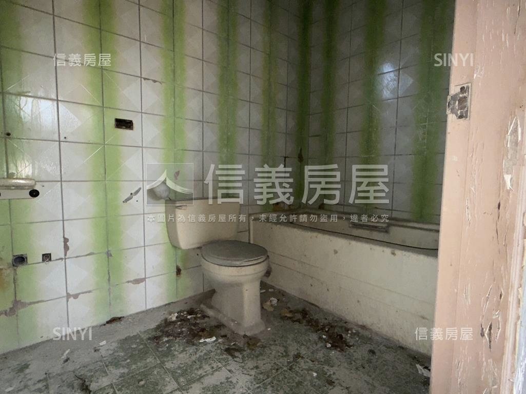 汐萬自由裝修別墅房屋室內格局與周邊環境