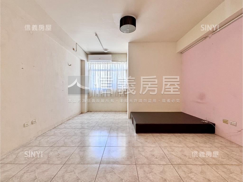 專委：文學正路透天金店房屋室內格局與周邊環境