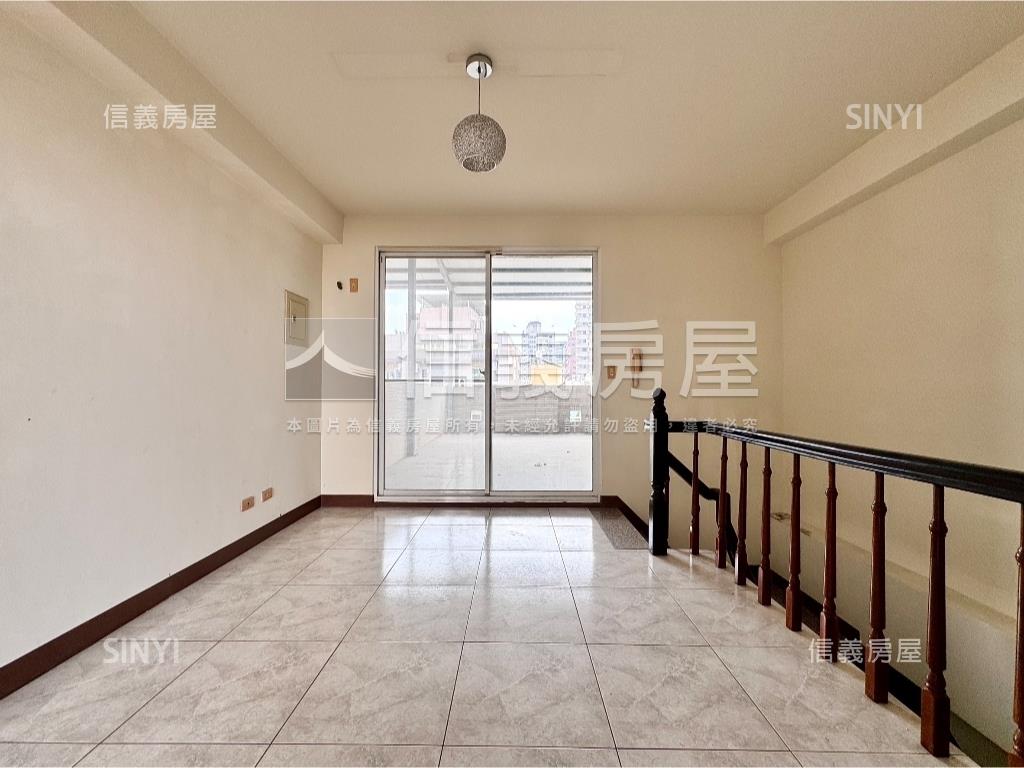 專委：文學正路透天金店房屋室內格局與周邊環境