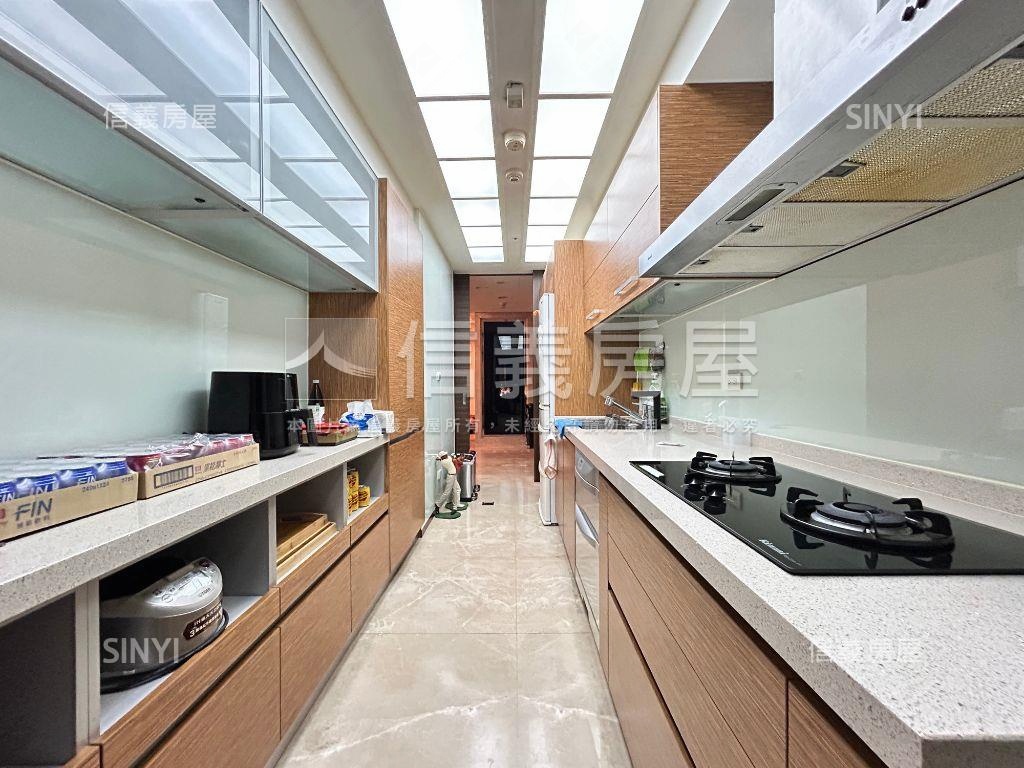 愛敦閣高樓裝潢讚平面車位房屋室內格局與周邊環境