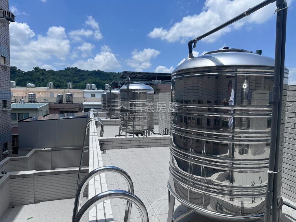 富春路全新臨路透店Ｃ房屋室內格局與周邊環境