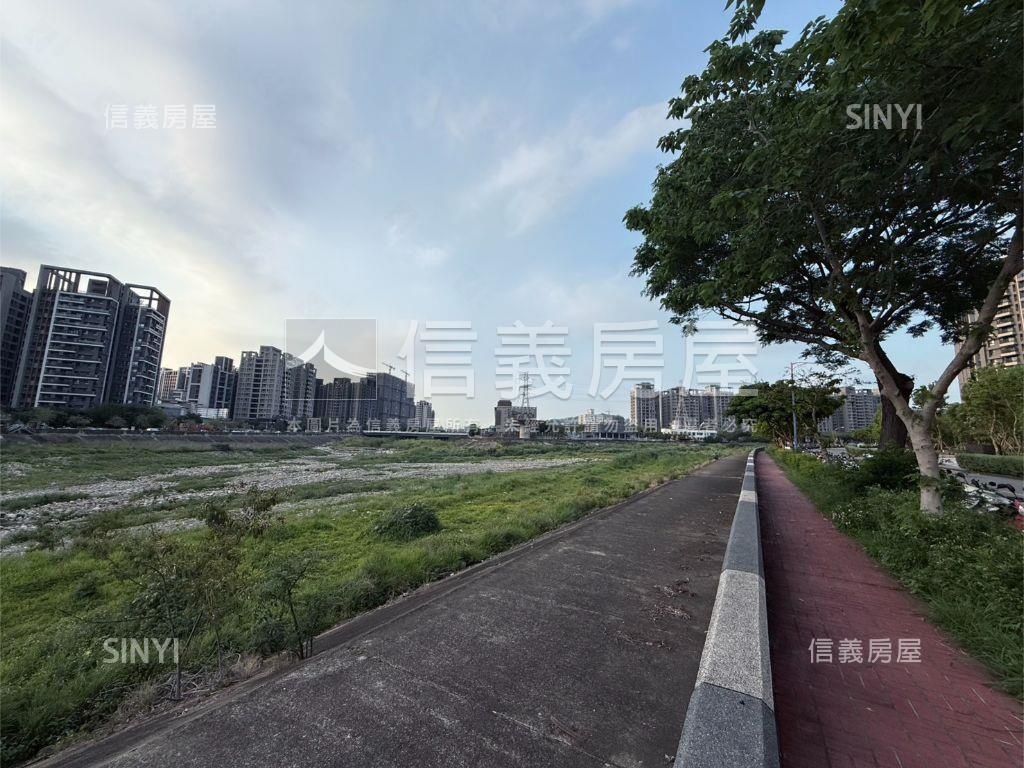 總太２０２０樹梢戶附平車房屋室內格局與周邊環境