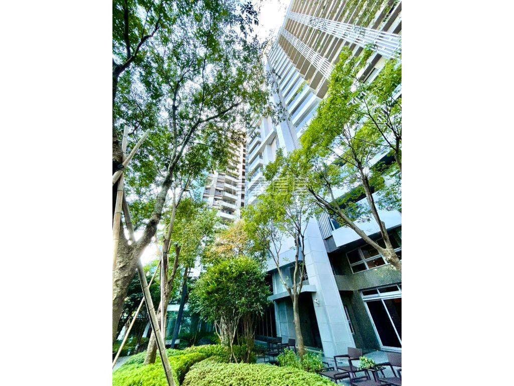 湛然天地★優質景觀四房房屋室內格局與周邊環境