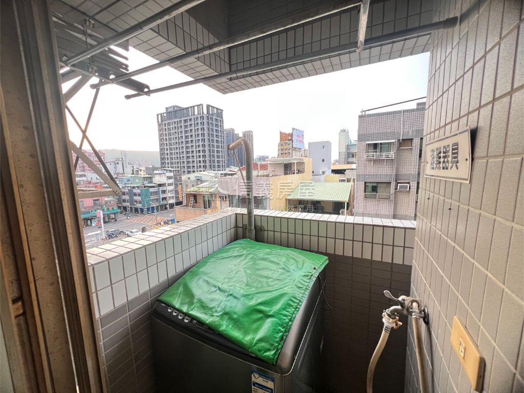 新樓中樓套房房屋室內格局與周邊環境