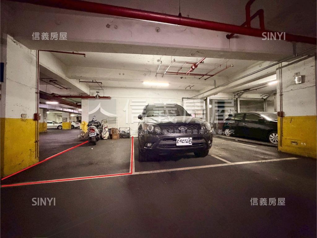 雄霸雙星｜挑高大空間房屋室內格局與周邊環境