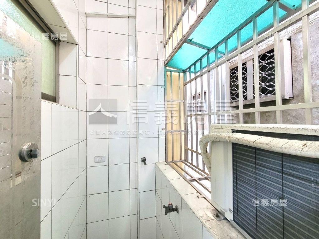 降價！西屯透天誠售房屋室內格局與周邊環境