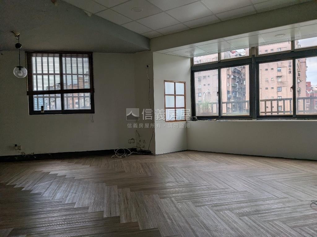 榮星花園周邊公寓房屋室內格局與周邊環境