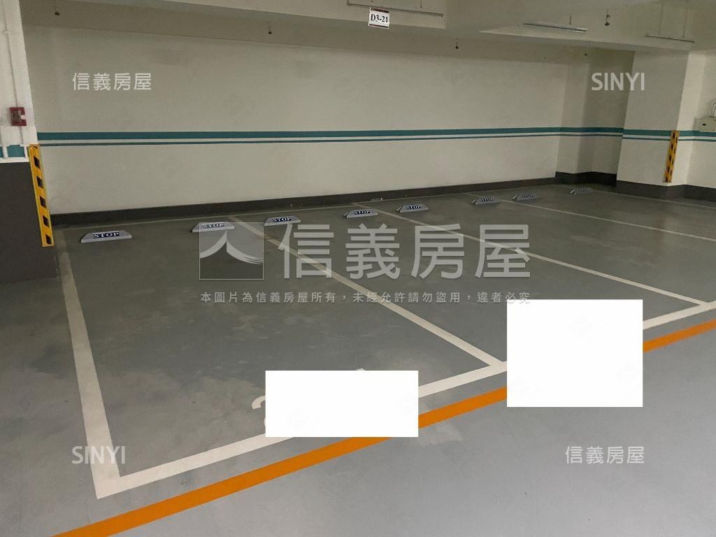 權峰視野雙車位房屋室內格局與周邊環境