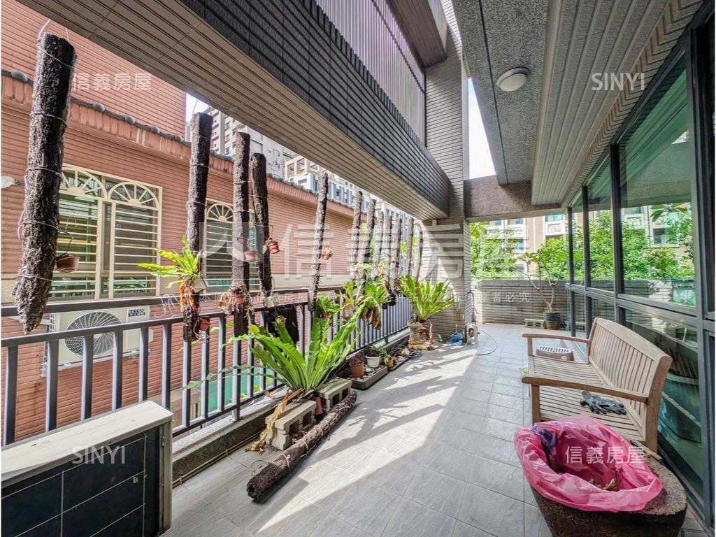 【２１行館】美裝露臺戶房屋室內格局與周邊環境