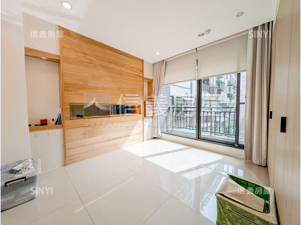 【２１行館】美裝露臺戶房屋室內格局與周邊環境