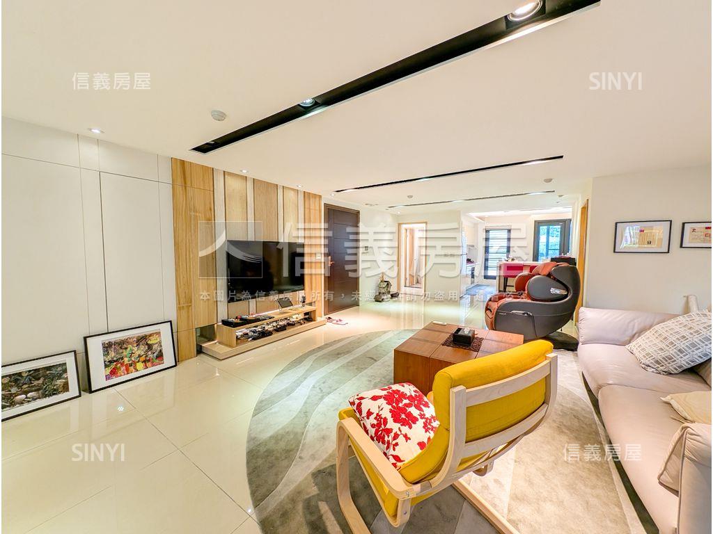 【２１行館】美裝露臺戶房屋室內格局與周邊環境