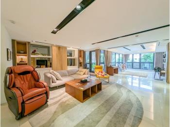 【２１行館】美裝露臺戶