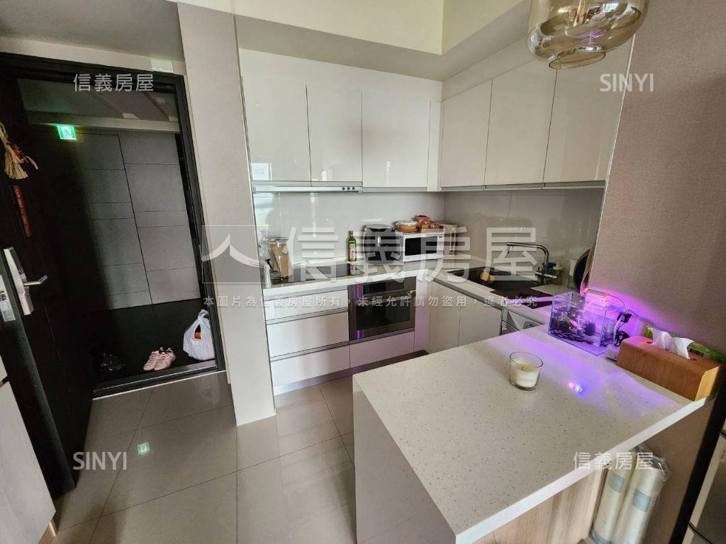 太子Ｗ時代裝潢視野雙車房屋室內格局與周邊環境