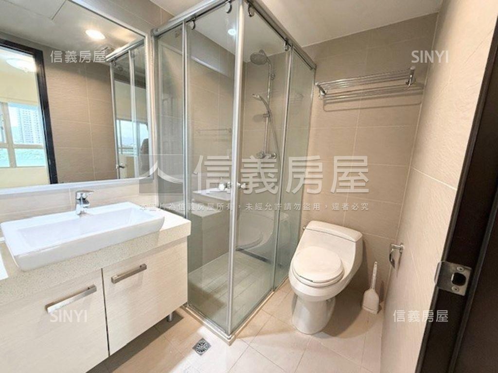 遠揚加州藍天綠樹景觀美邸房屋室內格局與周邊環境