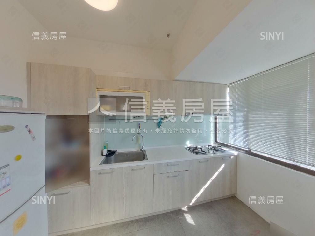 現代羅馬高樓三房房屋室內格局與周邊環境