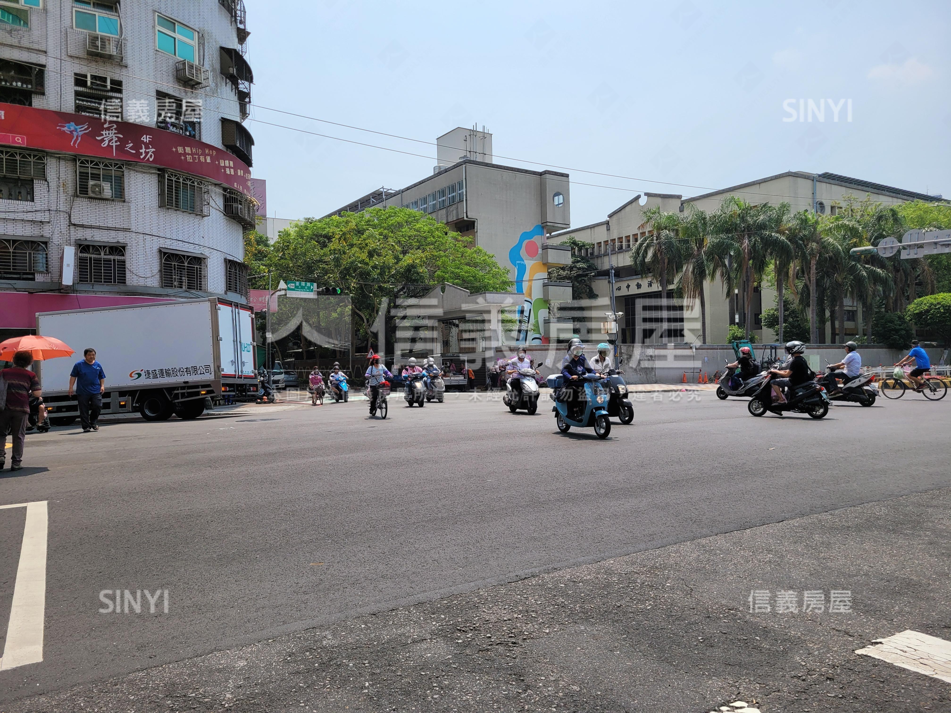 力行咬錢金店面房屋室內格局與周邊環境