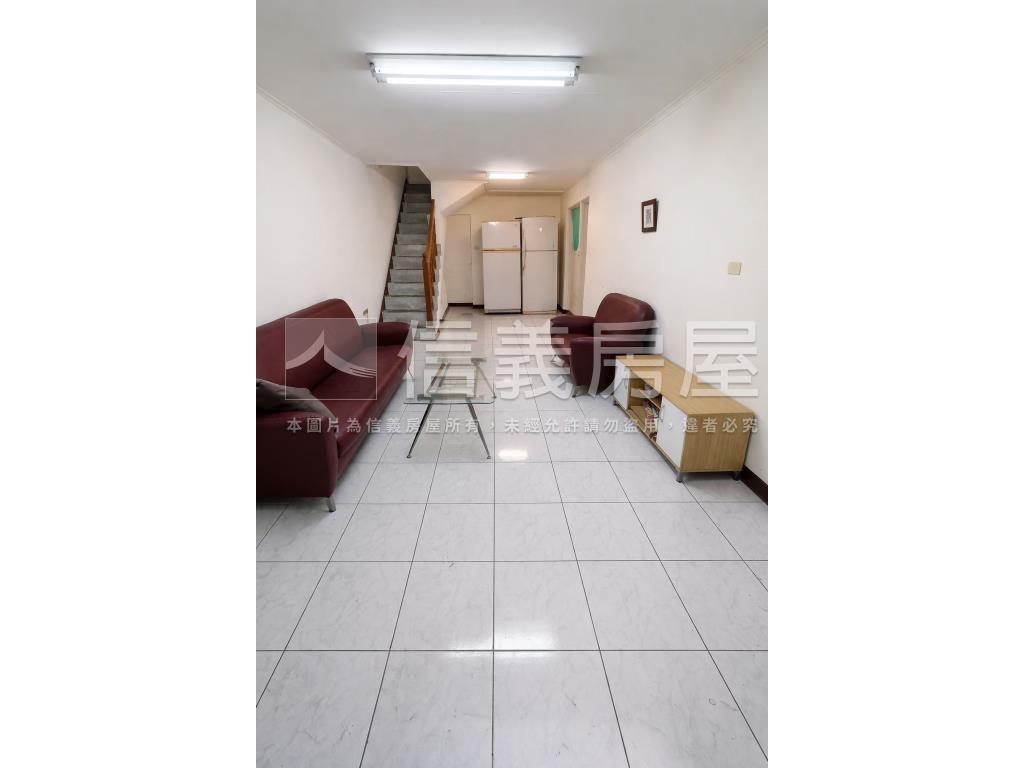 天生贏家挑高一樓大空間房屋室內格局與周邊環境