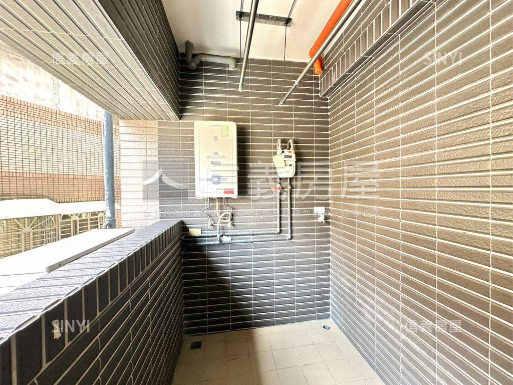 立信馥玉三房車位稀有釋出房屋室內格局與周邊環境