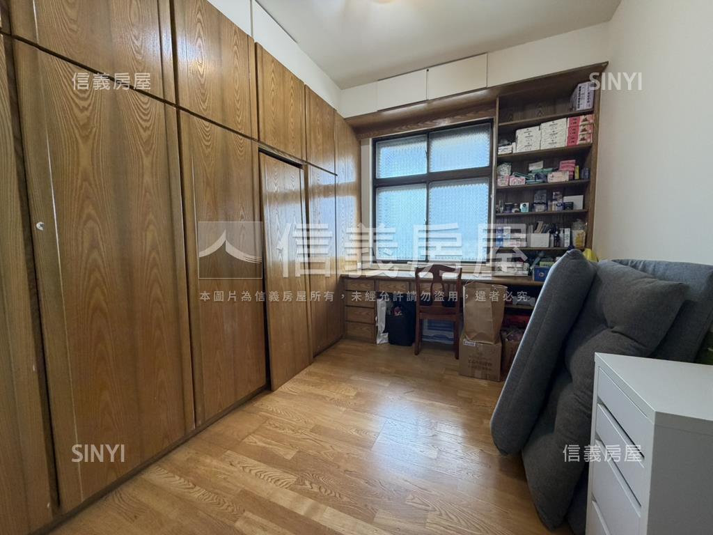 近園區採光方正美寓房屋室內格局與周邊環境