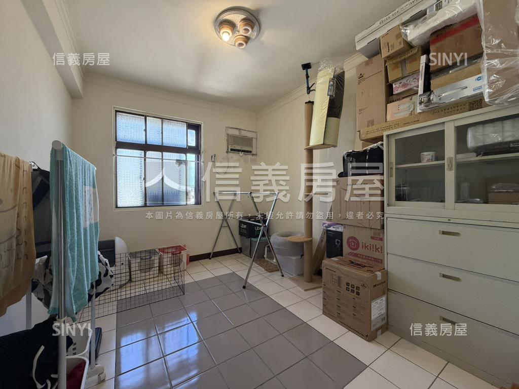 近園區採光方正美寓房屋室內格局與周邊環境