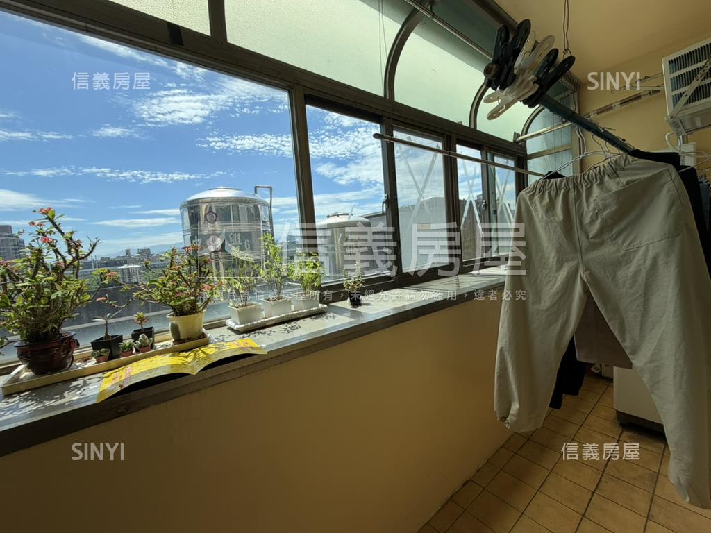 近園區採光方正美寓房屋室內格局與周邊環境