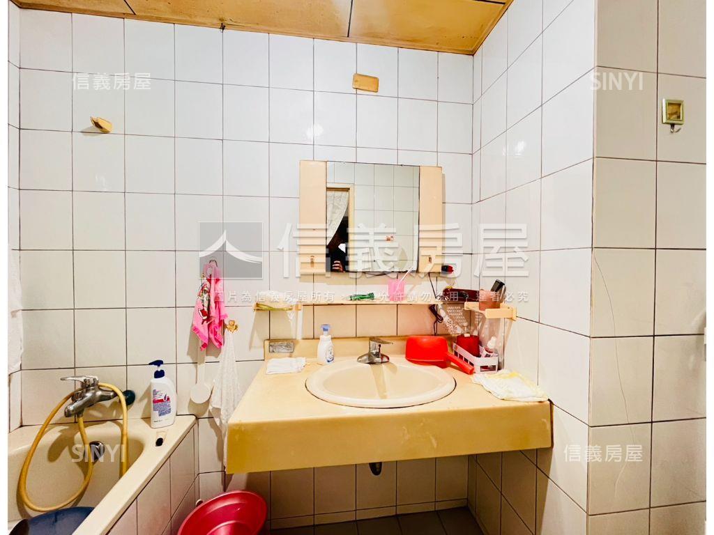 大唐幸福江山肆房車位房屋室內格局與周邊環境