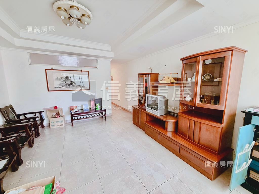 中正區＿低總價四房美寓房屋室內格局與周邊環境