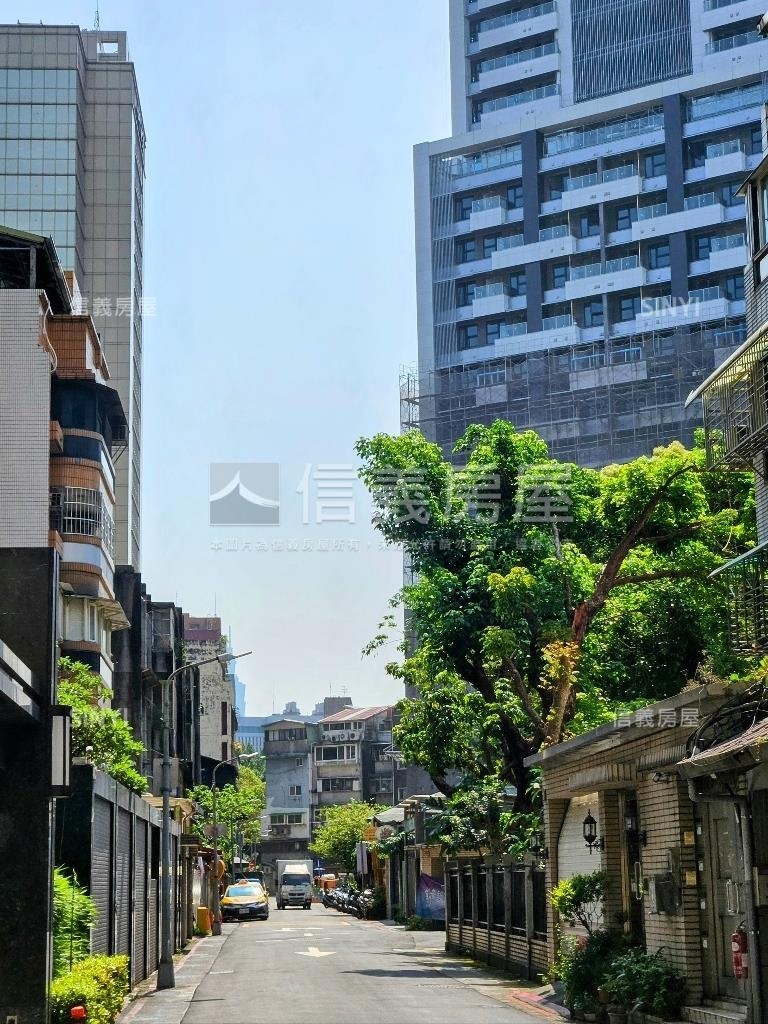 捷運安家高樓全新屋房屋室內格局與周邊環境