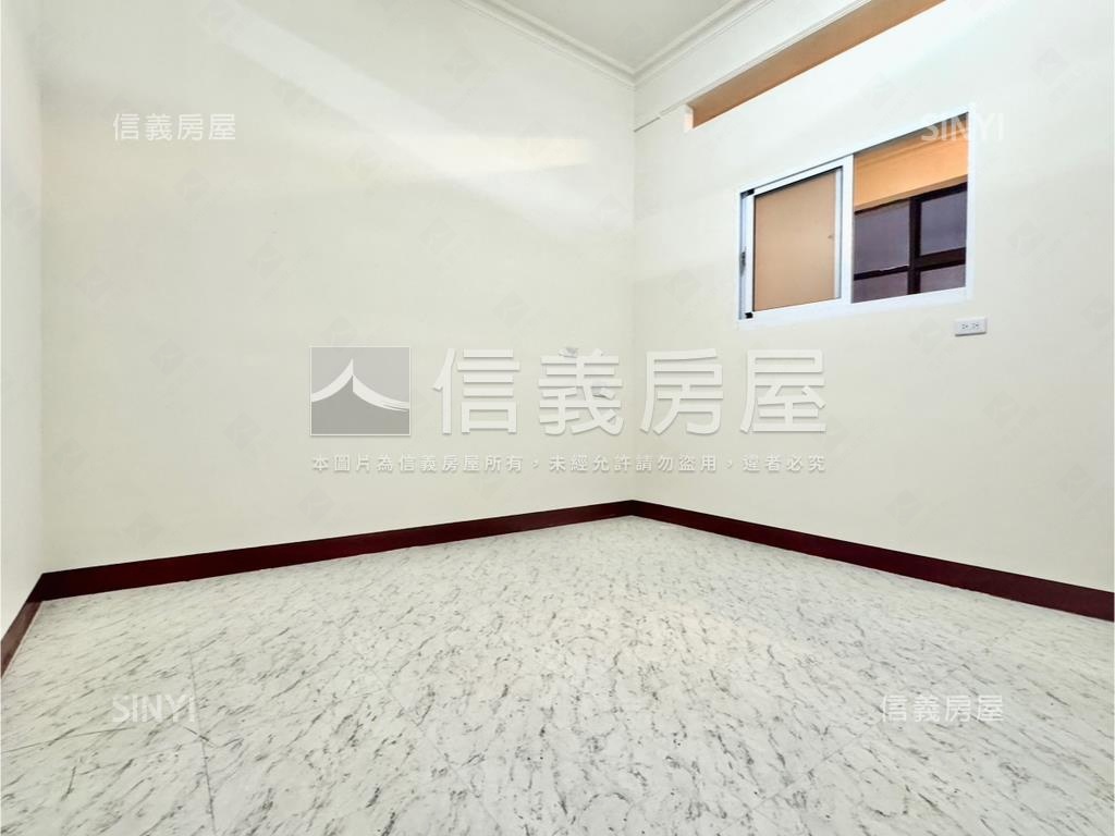 捷運美麗島正路漂亮寬透店房屋室內格局與周邊環境