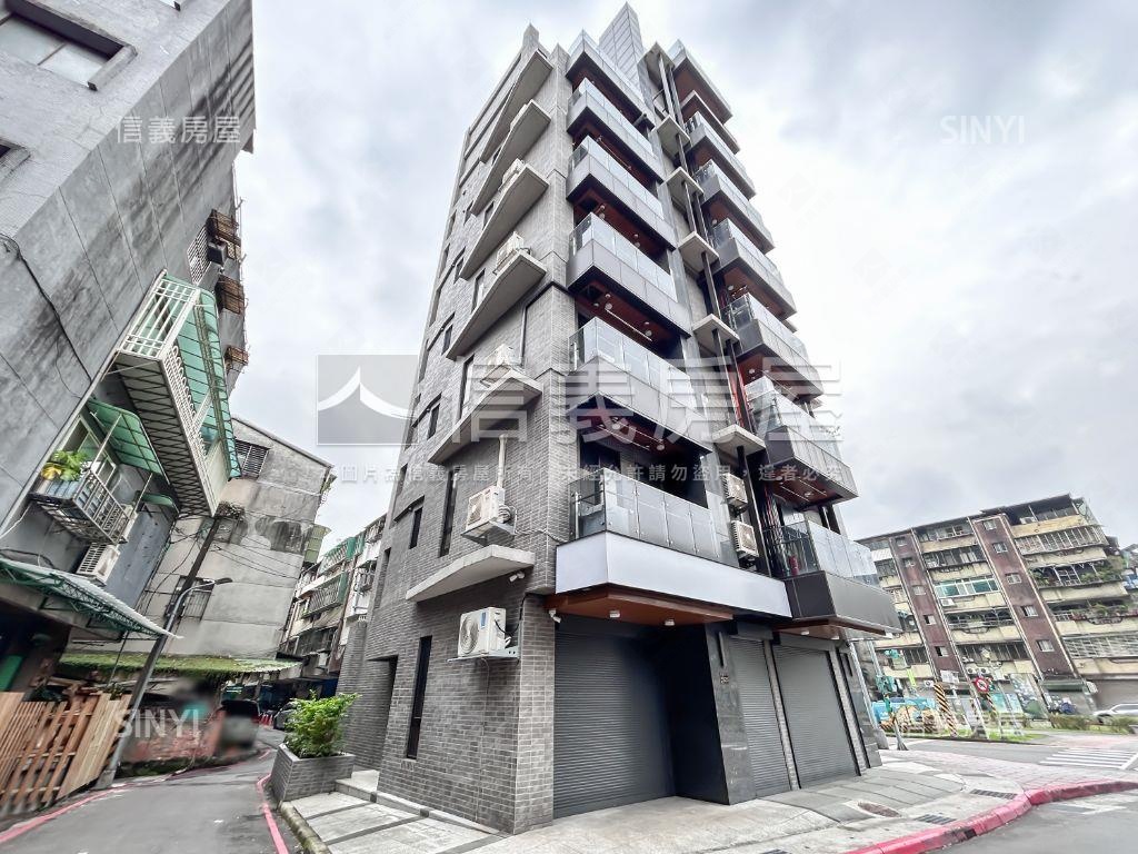 雙捷運輕屋齡小資精品宅房屋室內格局與周邊環境