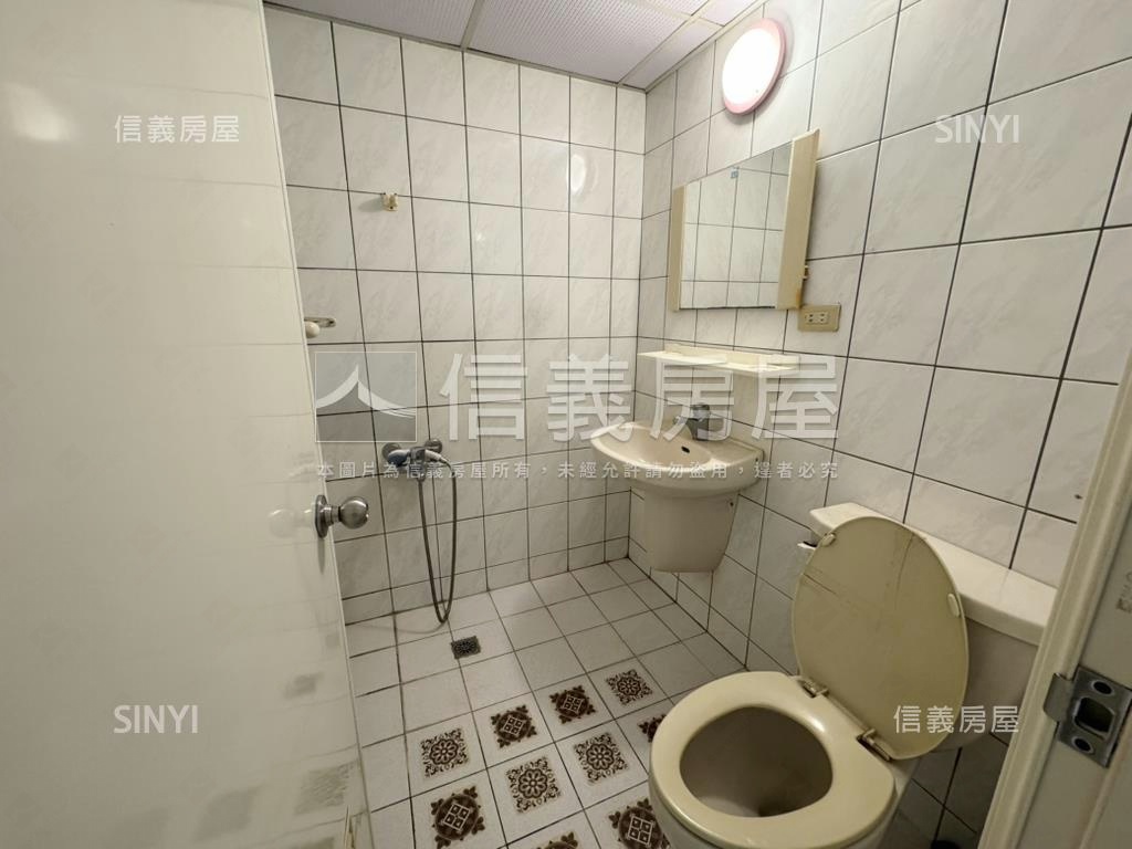 極品中華路美四房房屋室內格局與周邊環境