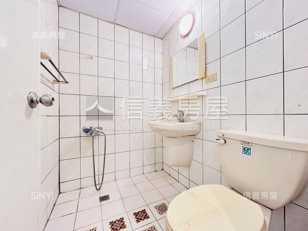 極品中華路美四房房屋室內格局與周邊環境