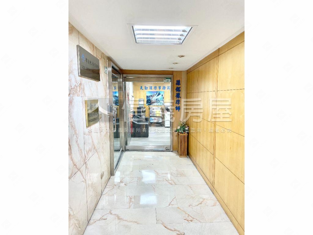 華山泛亞高樓純辦稀有釋出房屋室內格局與周邊環境