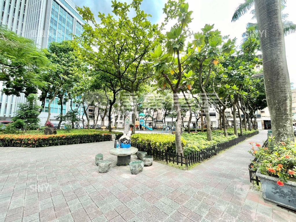 華山泛亞高樓純辦稀有釋出房屋室內格局與周邊環境