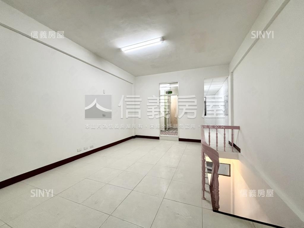 民權路｜大空間黃金店住房屋室內格局與周邊環境