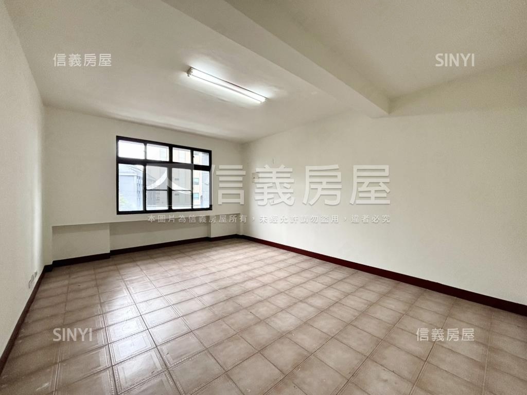 民權路｜大空間黃金店住房屋室內格局與周邊環境