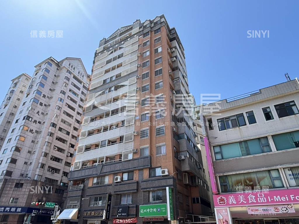 近捷運五期兩房車位房屋室內格局與周邊環境