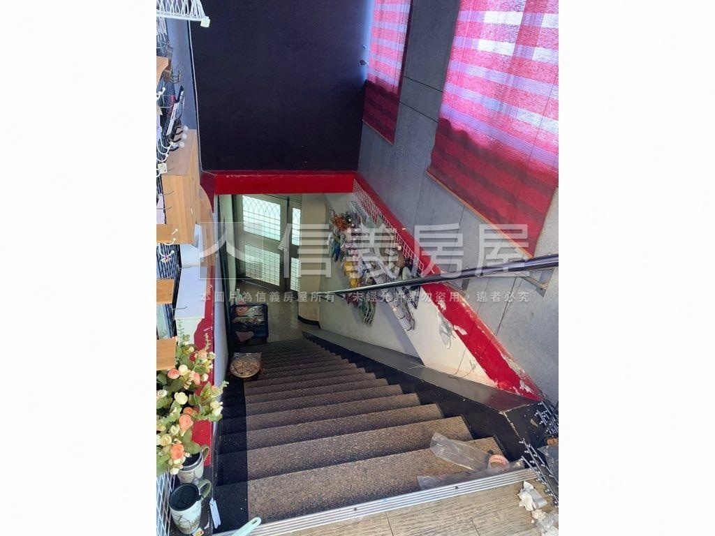 永泰金城☀邊間大露臺店辦房屋室內格局與周邊環境