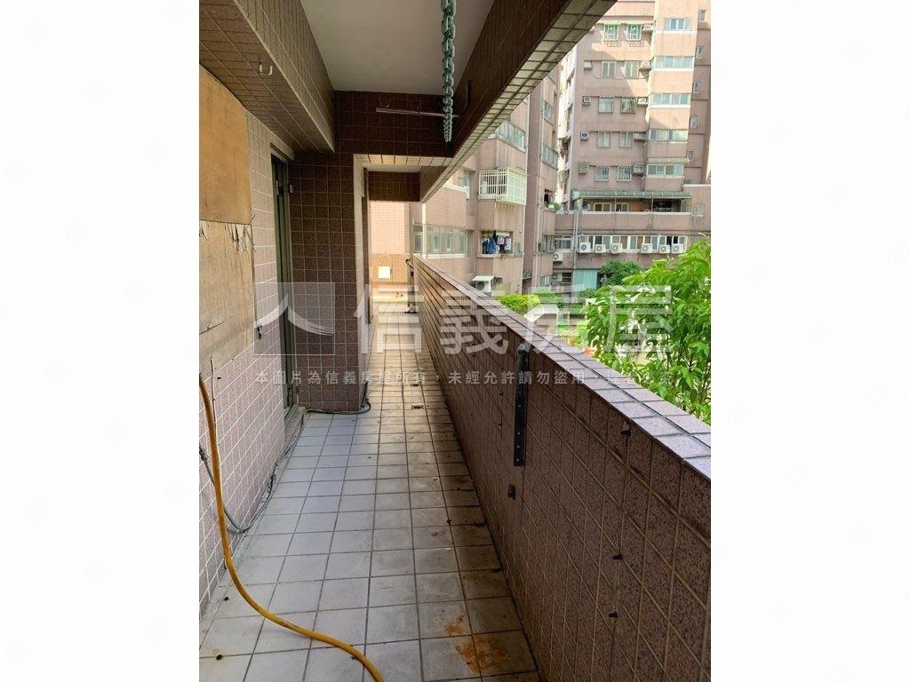 永泰金城☀邊間大露臺店辦房屋室內格局與周邊環境