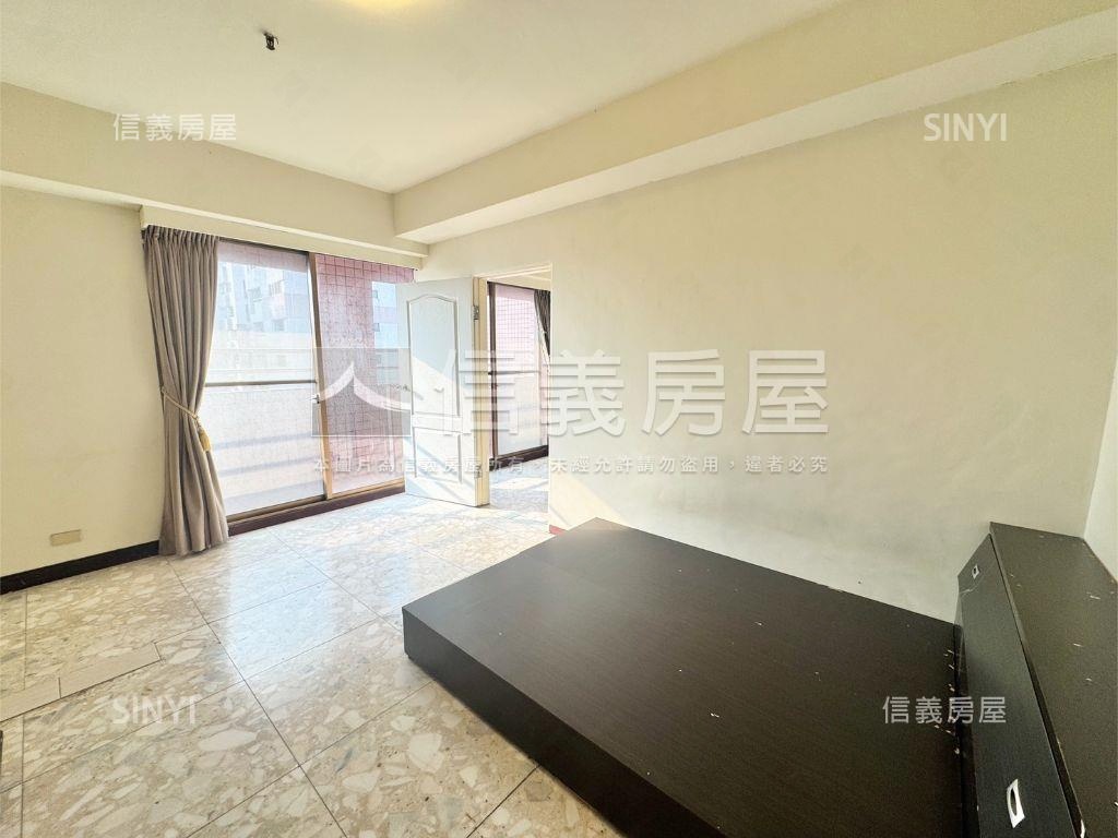 非凡比採光大三房房屋室內格局與周邊環境