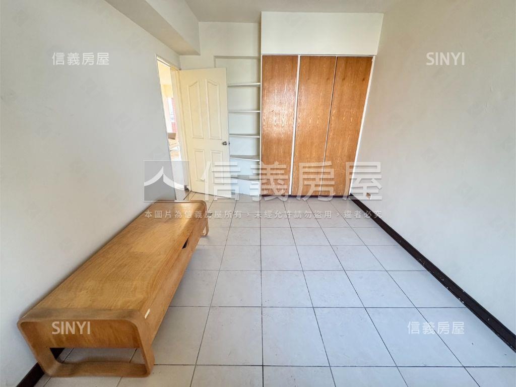 非凡比採光大三房房屋室內格局與周邊環境