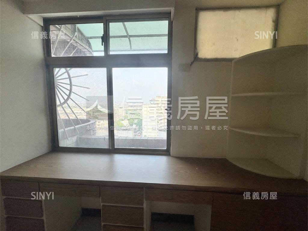 非凡比採光大三房房屋室內格局與周邊環境