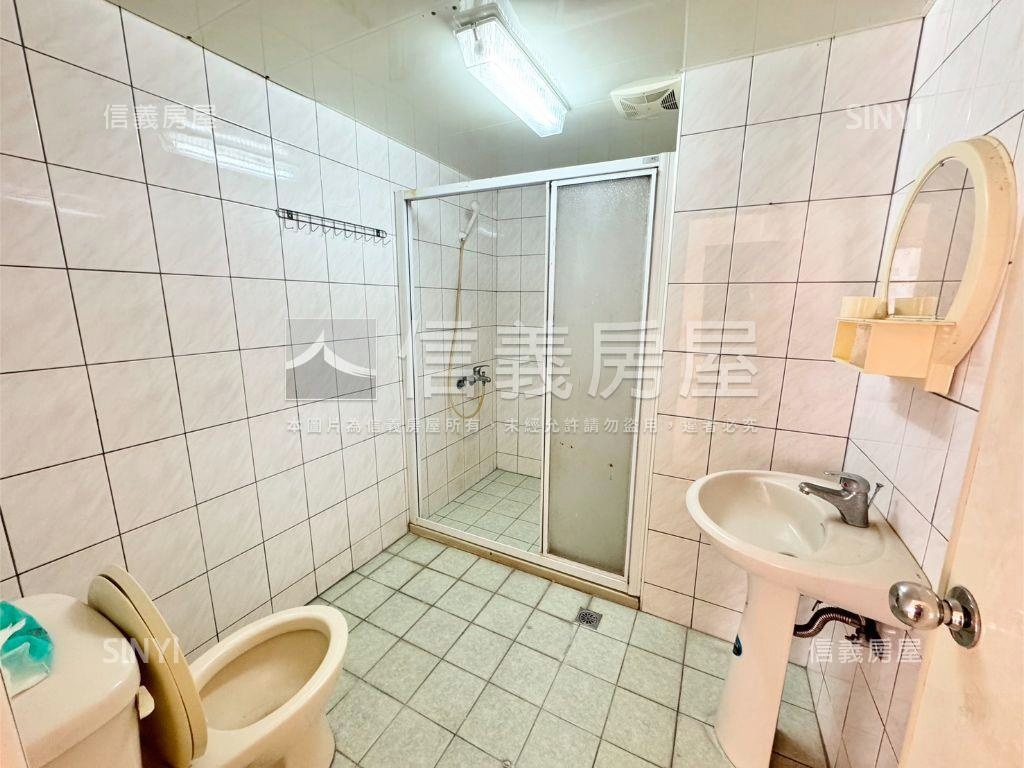 非凡比採光大三房房屋室內格局與周邊環境